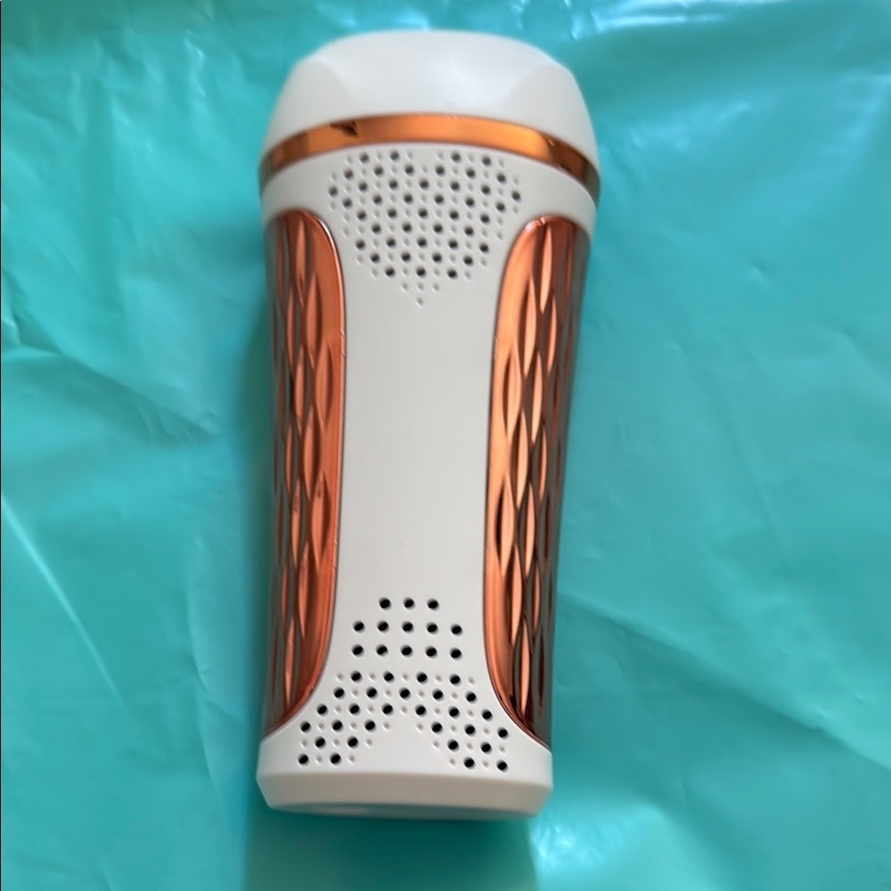 White and Copper Hair Removal Device - Picture 3 of 7